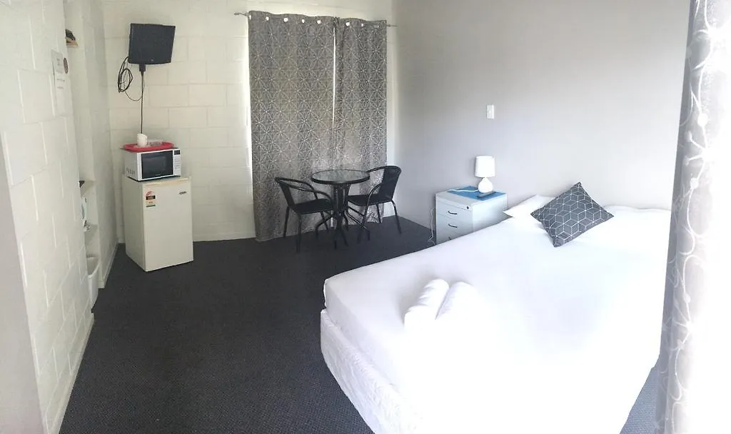 Oonoonba Hotel Motel Townsville